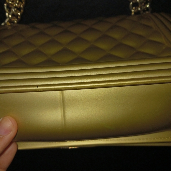 ToyBoy Women gold glazed silicone quilted chain purse bag - Picture 10 of 16